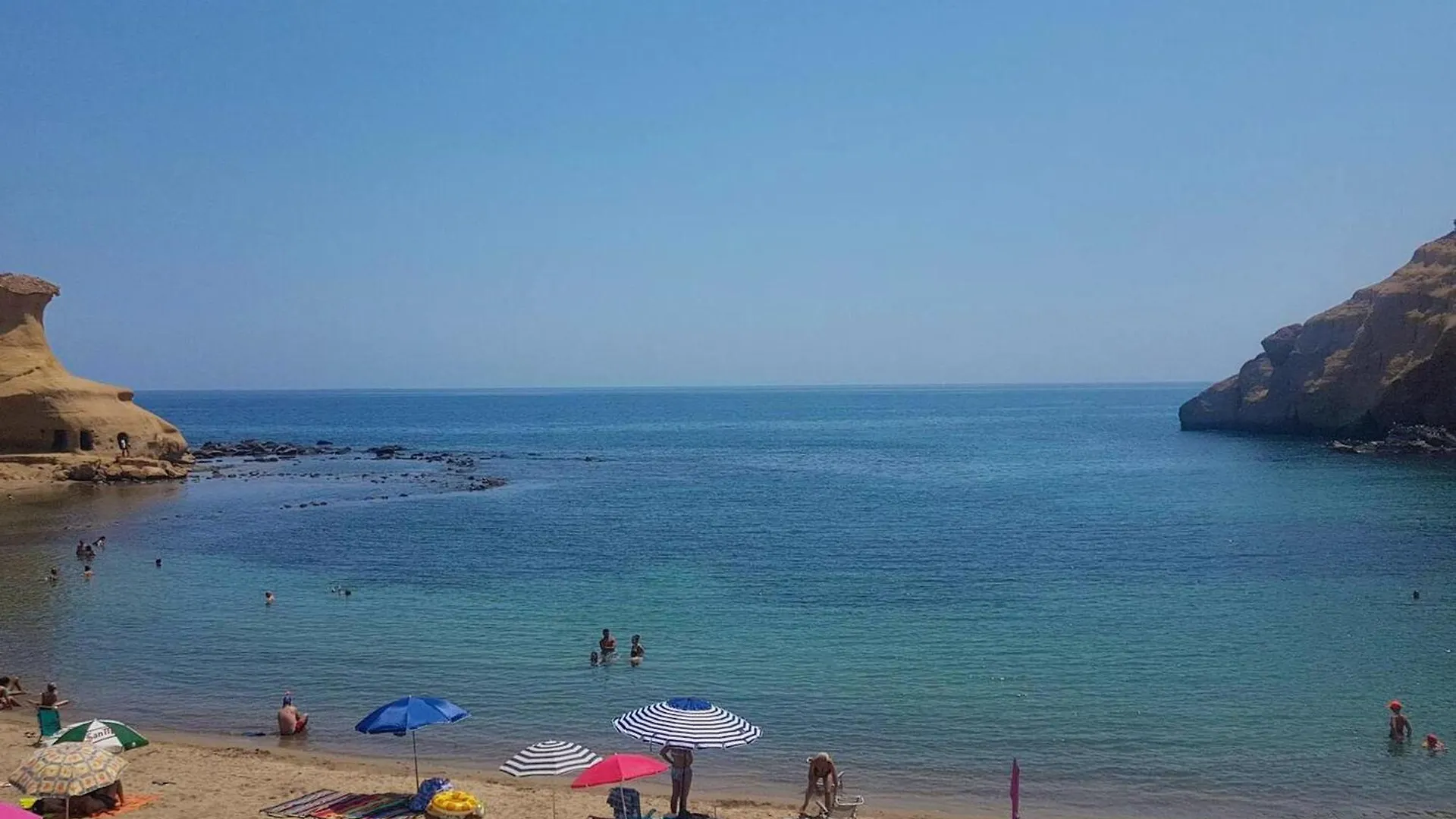 Spacious Villa In San Juan De Los Terreros With 4 Rooms Holiday home